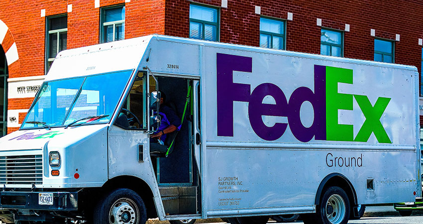 FedEx Ground stepvan feature
