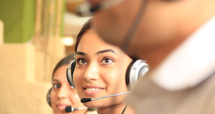 customer service agent headset feature